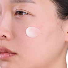 Set de crema iluminadora y correctora de manchas oscuras Dominas, 50 ml + 20 ml