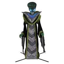 Alienígena animado preiluminado Member's Mark de 8,5 pies