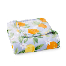 Manta Member's Mark Lounge, 60" x 70"