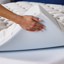 Novaform ComfortGrande Plus Advanced Gel Memory Foam Mattress Topper
