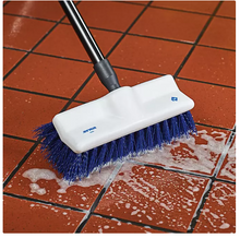 Limpiador y desengrasante comercial para pisos Member's Mark - 1 galón (Elija el tamaño del envase)