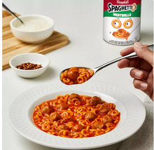 Pasta enlatada Campbell's SpaghettiOs con albóndigas (15.6 oz., paquete de 12)