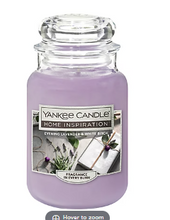 Vela Yankee Candle Home Inspirations Evening Lavender and White Birch, 19 oz.