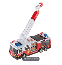 Camión de bomberos de juguete con escalera extensible, luces y sirena.