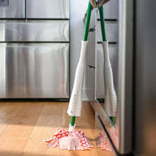 Libman Wonder Mop with Microfiber Fibers and Green Steel Handle