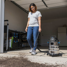 Hart 6 gallon 5 peak HP stainless steel wet/dry vacuum with bonus car cleaning kit, new