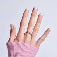 KISS Everlasting French Press on Nails, String Of Pearls, White, Real Short Squoval, 28 Count