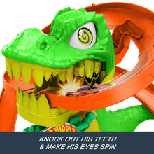 Hot Wheels City T-Rex Blaze Battle Playset & 1:64 Scale Die-Cast Car, Dinosaur Nemesis