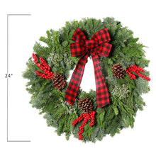 22" Fresh Holly Wreath & Centerpiece