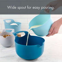 Mainstays 4 Piece Nesting Plastic Mixing Bowl Set with Pour Spouts and Handles, Blue