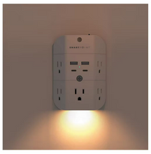 Smartpoint 5-Outlet Power hub with USB Ports and Automatic Night Light