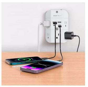 Smartpoint 5-Outlet Power hub with USB Ports and Automatic Night Light