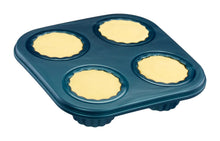 Little Tikes Creative Chefs Baker’s Kit with Make-It Mix Play Sand, 18 Accessories, Realistic Pretend Play Set, Boys, Girls, Ages 3+