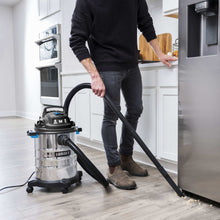 Hart 6 gallon 5 peak HP stainless steel wet/dry vacuum with bonus car cleaning kit, new