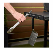 Plancha exterior Blackstone Original Omnivore de 4 quemadores y 36 pulgadas a propano con tapa y estantes laterales plegables