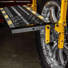CAT 350 lb. Deluxe Truck and SUV Tire Service Step