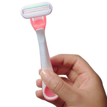 Gillette Venus Sensitive Plus Disposable Razor, 15-count