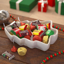 HERSHEY'S Christmas Assorted Chocolate Candy, 130 pcs.