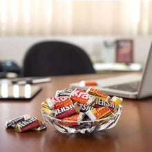 Hershey_sMiniaturesAssortedMilkAndDark5 - Brands For Less USA