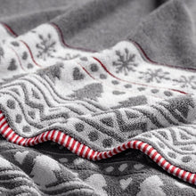 Holiday Market Bath Towels, 2-pack