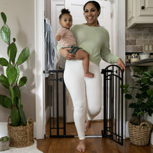 Ingenuity The Doorway 48W Series Pet and Baby Gate - White