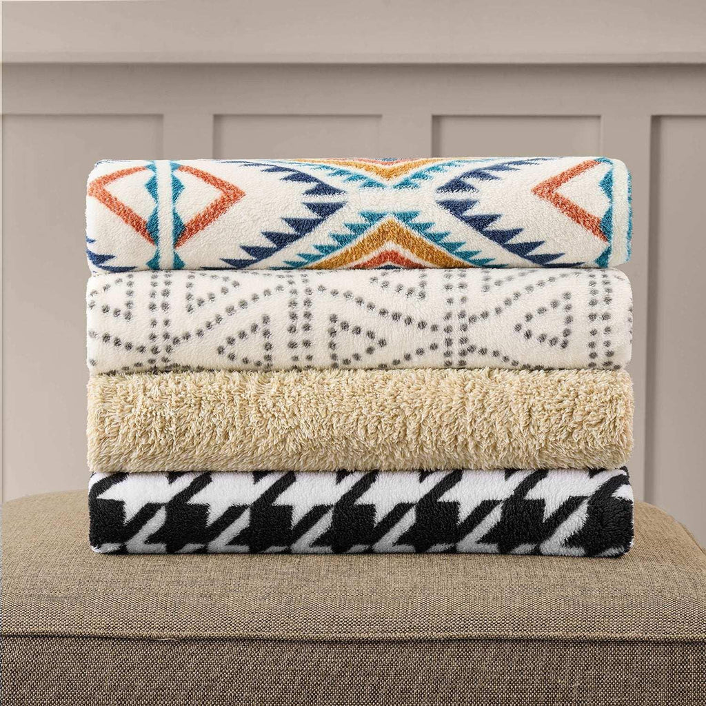 Member's Mark Cozy Throw, 60