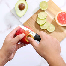 Member's Mark 3" and 3.25" Paring Knives, 4 pk.