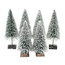 Member's Mark Pre-Lit Red Plaid Village, 9 piezas.