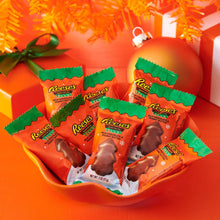 REESE'S Christmas Milk Chocolate Peanut Butter Trees, 65 pcs.