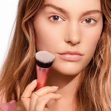 Real-Techniques-Glow-Round-Base-Makeup-Brush-for-L5-_7 - Brands For Less USA