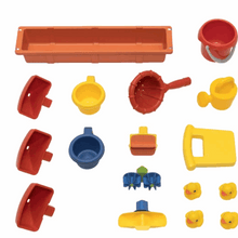 Step2 Pump & Splash Shady Oasis Water Activity Center