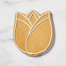 SurLaTableTulipCookieCutter1-_2 - Brands For Less USA