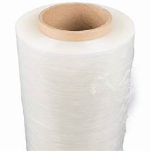 Película de embalaje manual de alto rendimiento Universal®, 18" x 1500 pies, 12 micras (calibre 47), transparente, 4 rollos