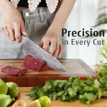 Hecef 8-Inch Chef Knife with Japanese Damascus Pattern and Ergonomic Wood Handle