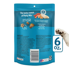 Purina Friskies Party Mix Seafood Lovers Crunch, Cat Treats, Scallop, Lobster, & Shrimp, 6 oz Bag