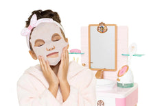 Disney Princess Style Collection Deluxe Day Spa with 20 Accessories Child Age 3 Years