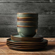 Yellowstone Dutton 12-Piece Reactive Ceramic Dinnerware Set