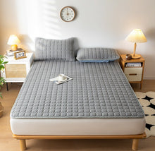 Soft Breathable Mattress Pad for Bedroom, Guest Room, Dorm, Hotel, Autumn and Winter Bedding, Gray (160 * 200cm)