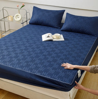 Deep Pocket Quilted Fitted Bed Sheet, Thickened Solid Color Non-Slip Mattress Protector,Navy Blue (160 * 200cm)